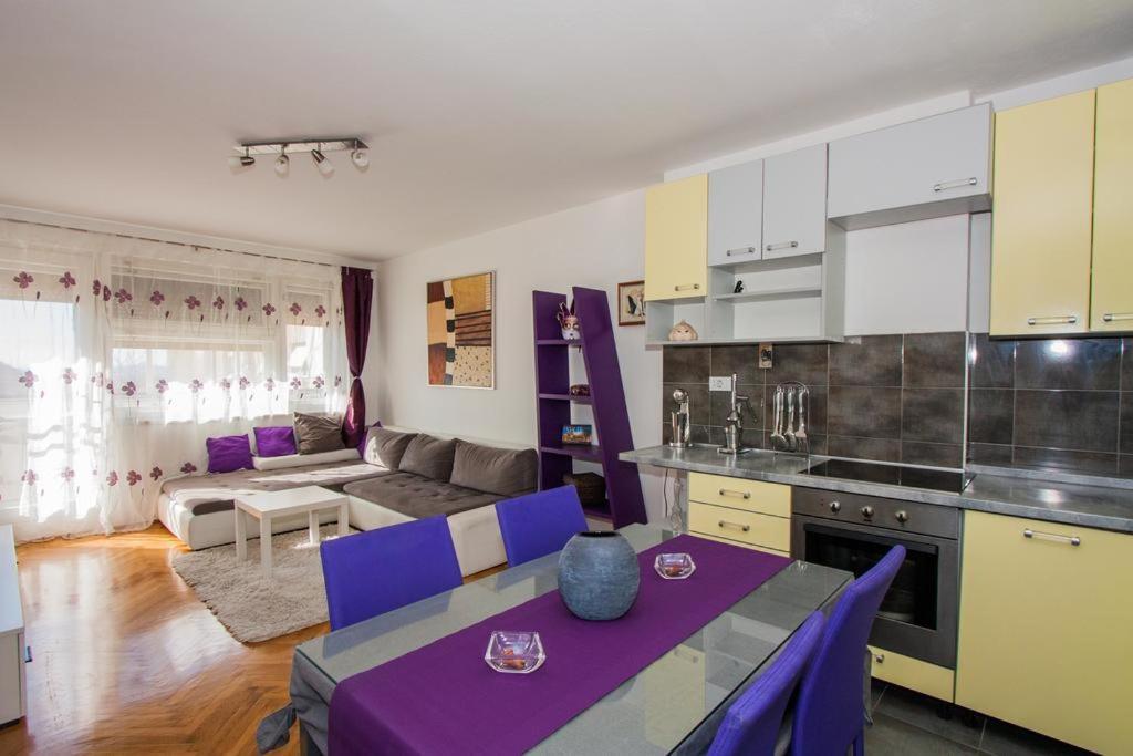 Periska Dalmatina Apartment Split Bagian luar foto
