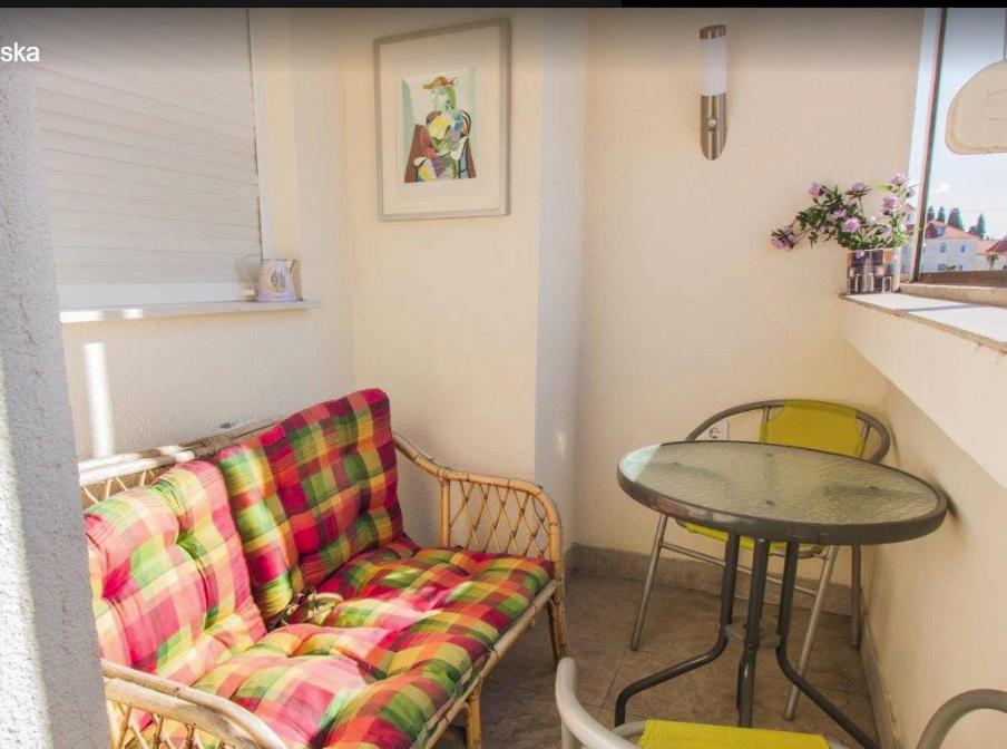 Periska Dalmatina Apartment Split Bagian luar foto
