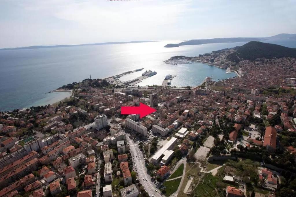 Periska Dalmatina Apartment Split Bagian luar foto